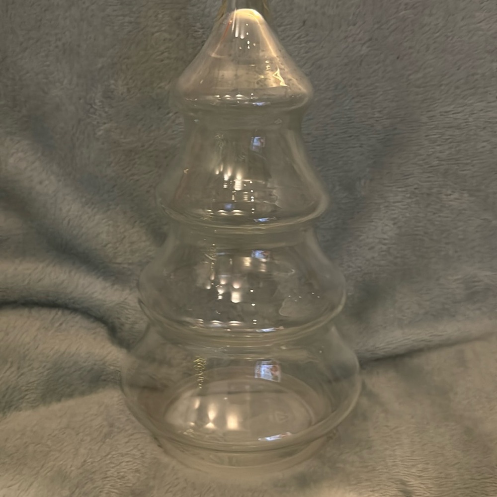 Vintage 4 tier clear glass Christmas tree jar. Plastic bottom lid opening